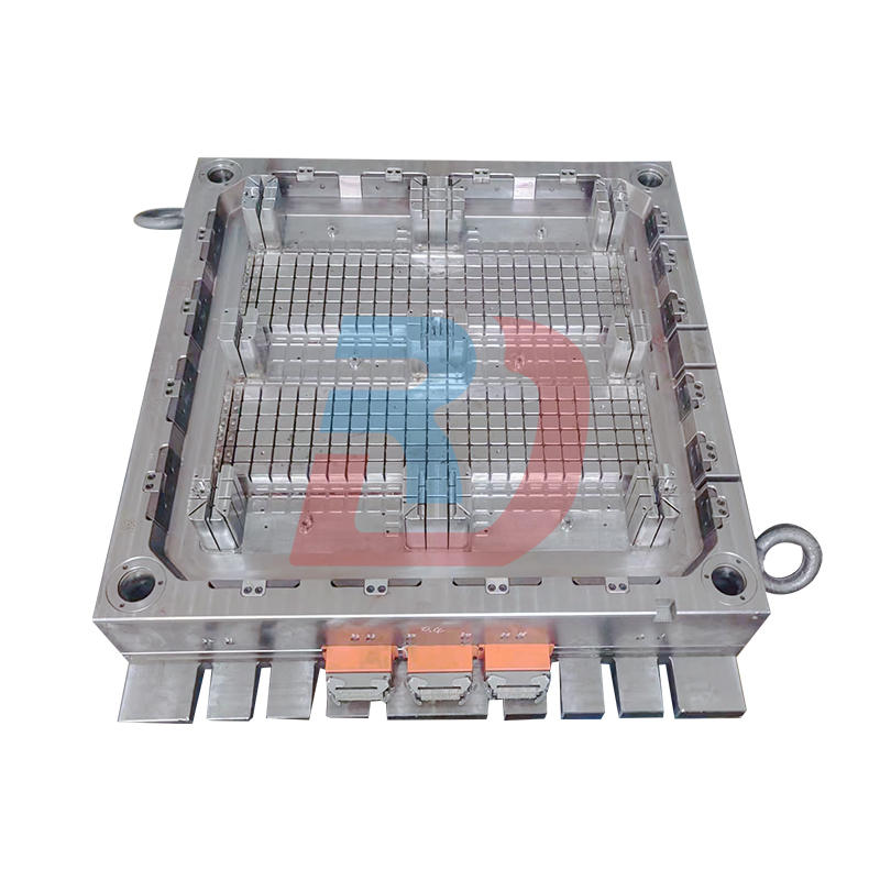 1212 Three Skid with Steel Insert Pallet Mould